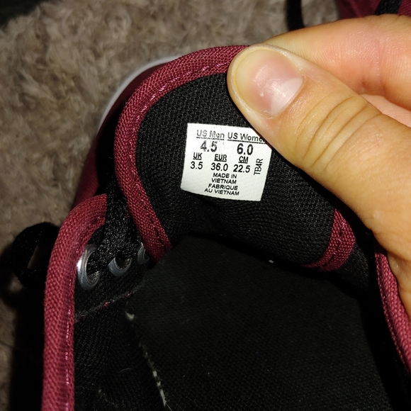 VANS - Picture 9 of 9